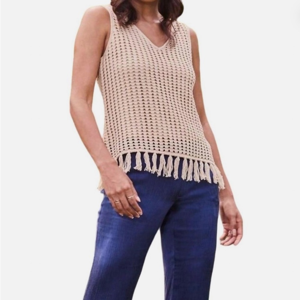 NWOT ECRU FRINGE TANK Size M